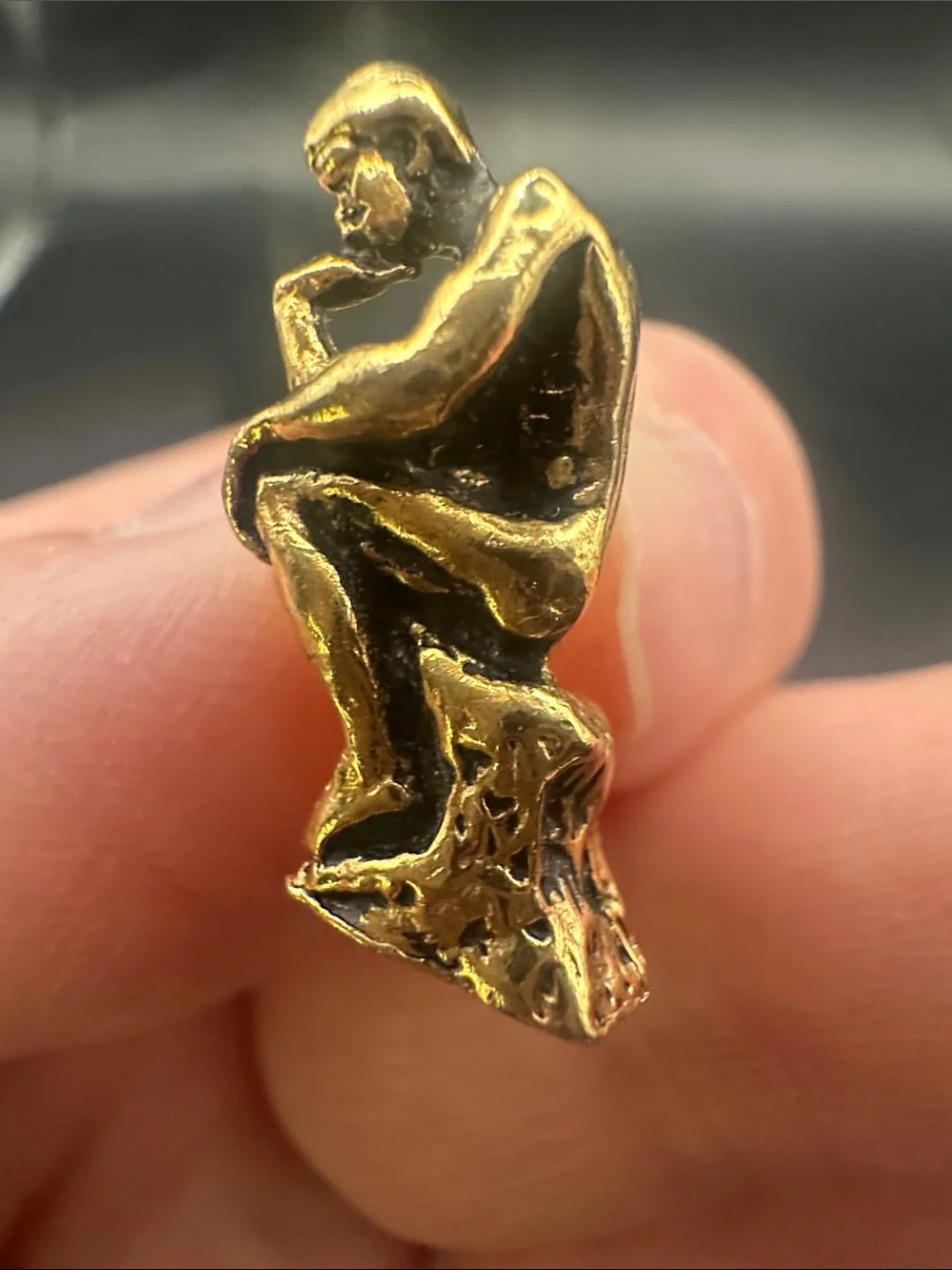 Michelangelo The Thinker Statue Sculpture 3-D Lapel Pin